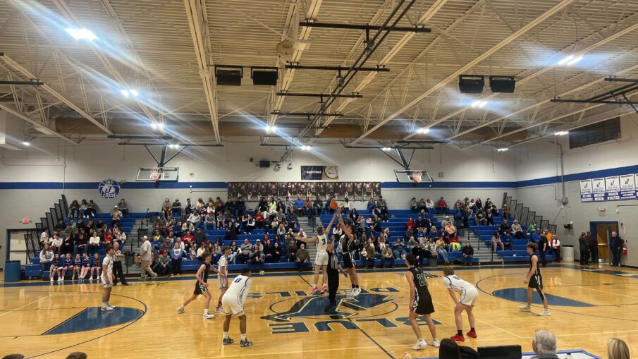 Midway Basketball at Jellico - Tip Off